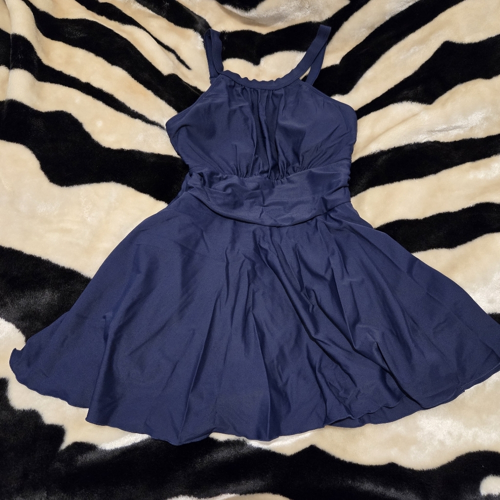 Womens Runched One Piece Swimdress - Picture 3 of 5